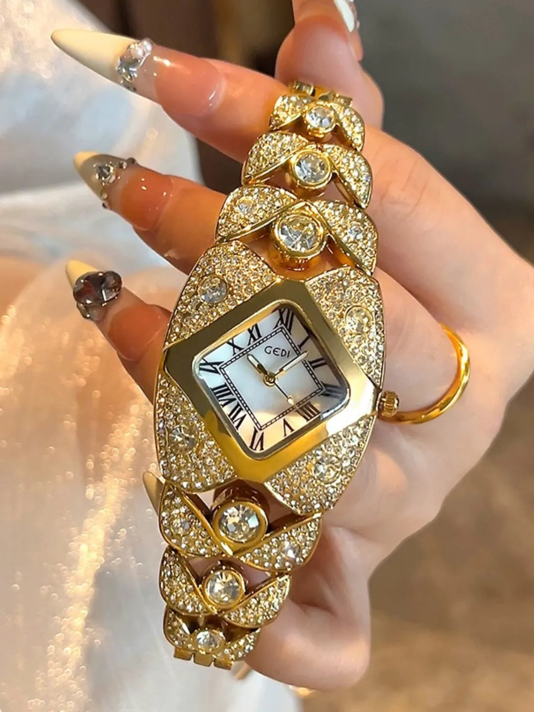 GLAM GOLD