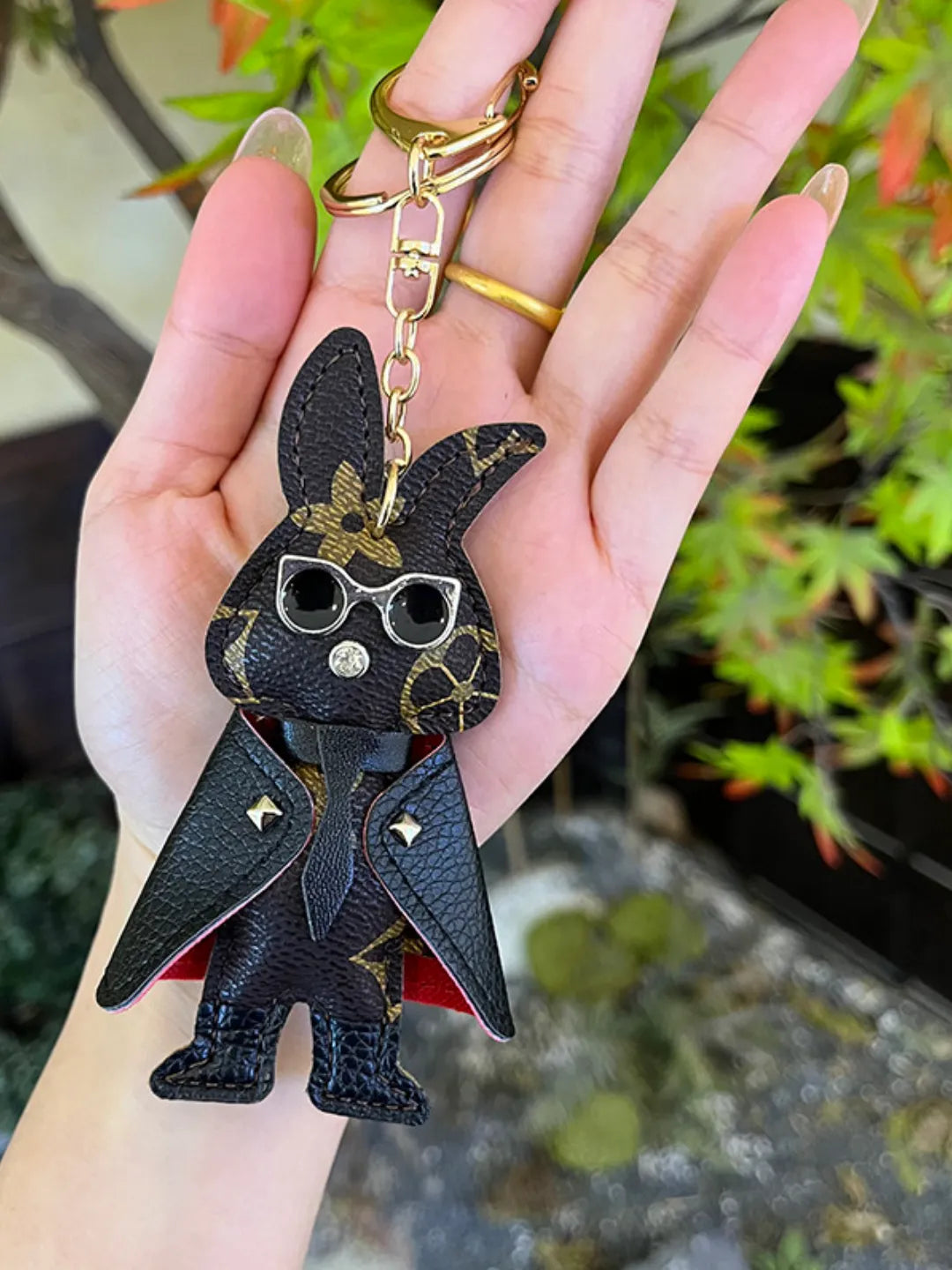 DAPPER RABBIT CHARM