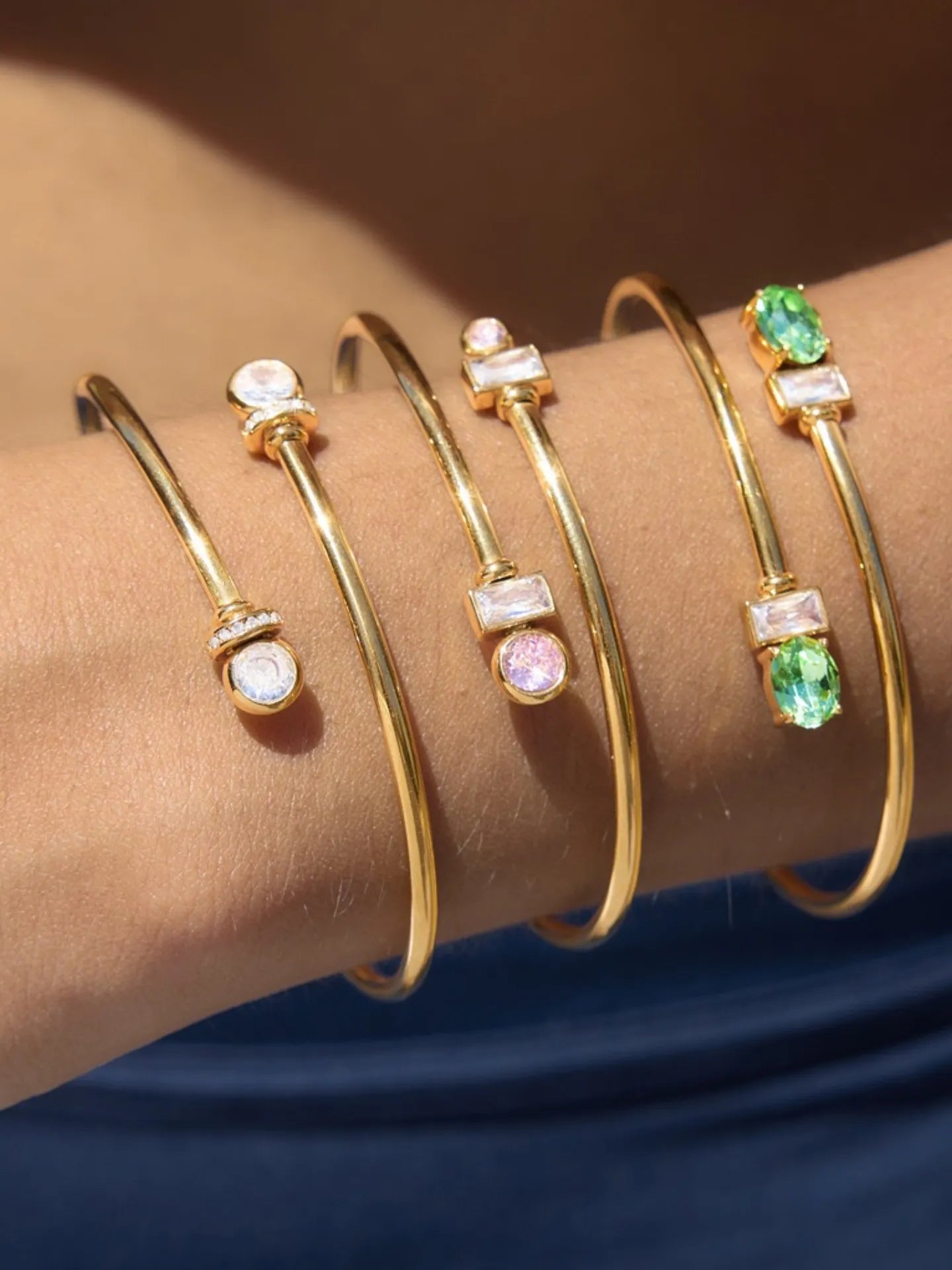 GEM LINE BANGLE