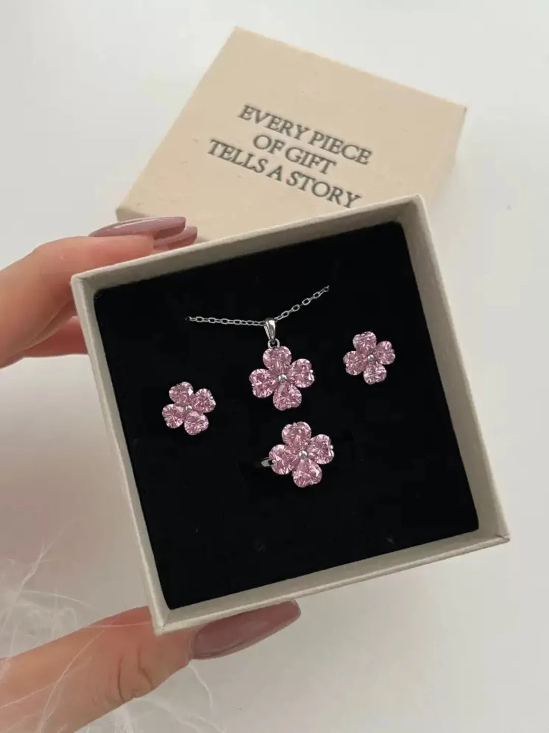 BLOSSOM HEART JEWELRY