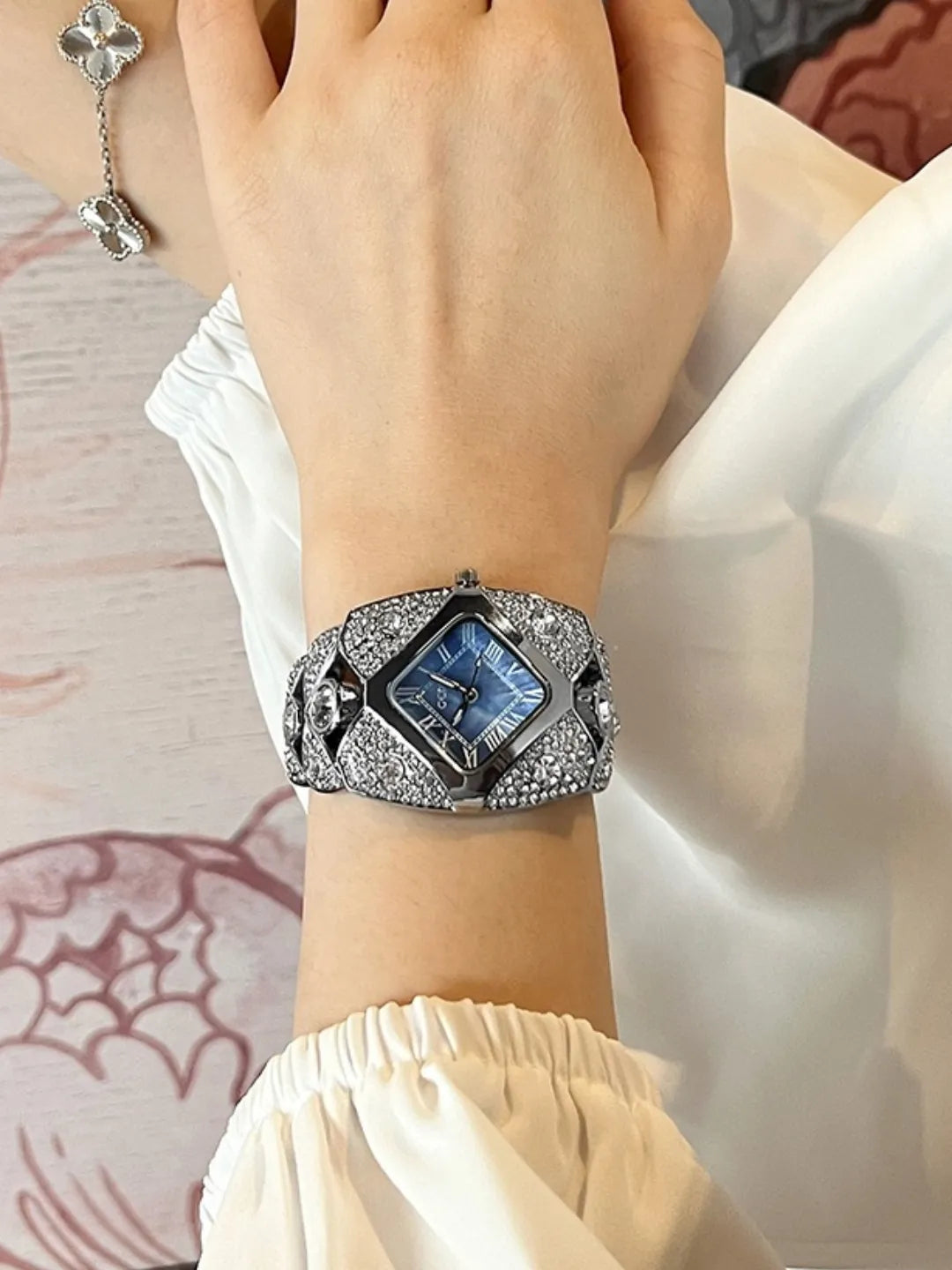 GLAM SILVER