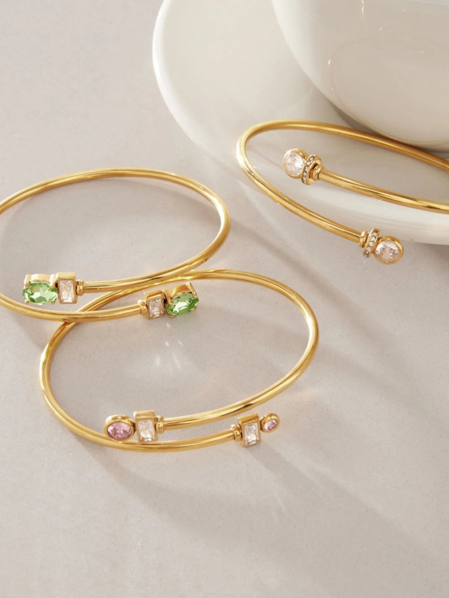 GEM LINE BANGLE