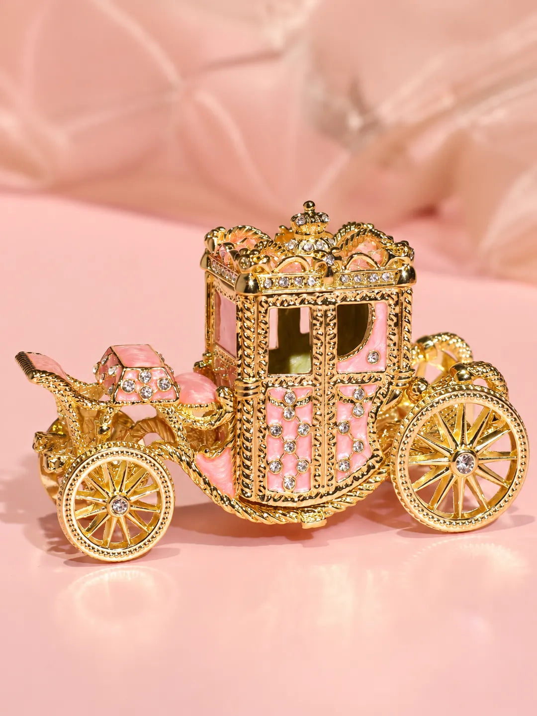 GILDED CARRIAGE BOX