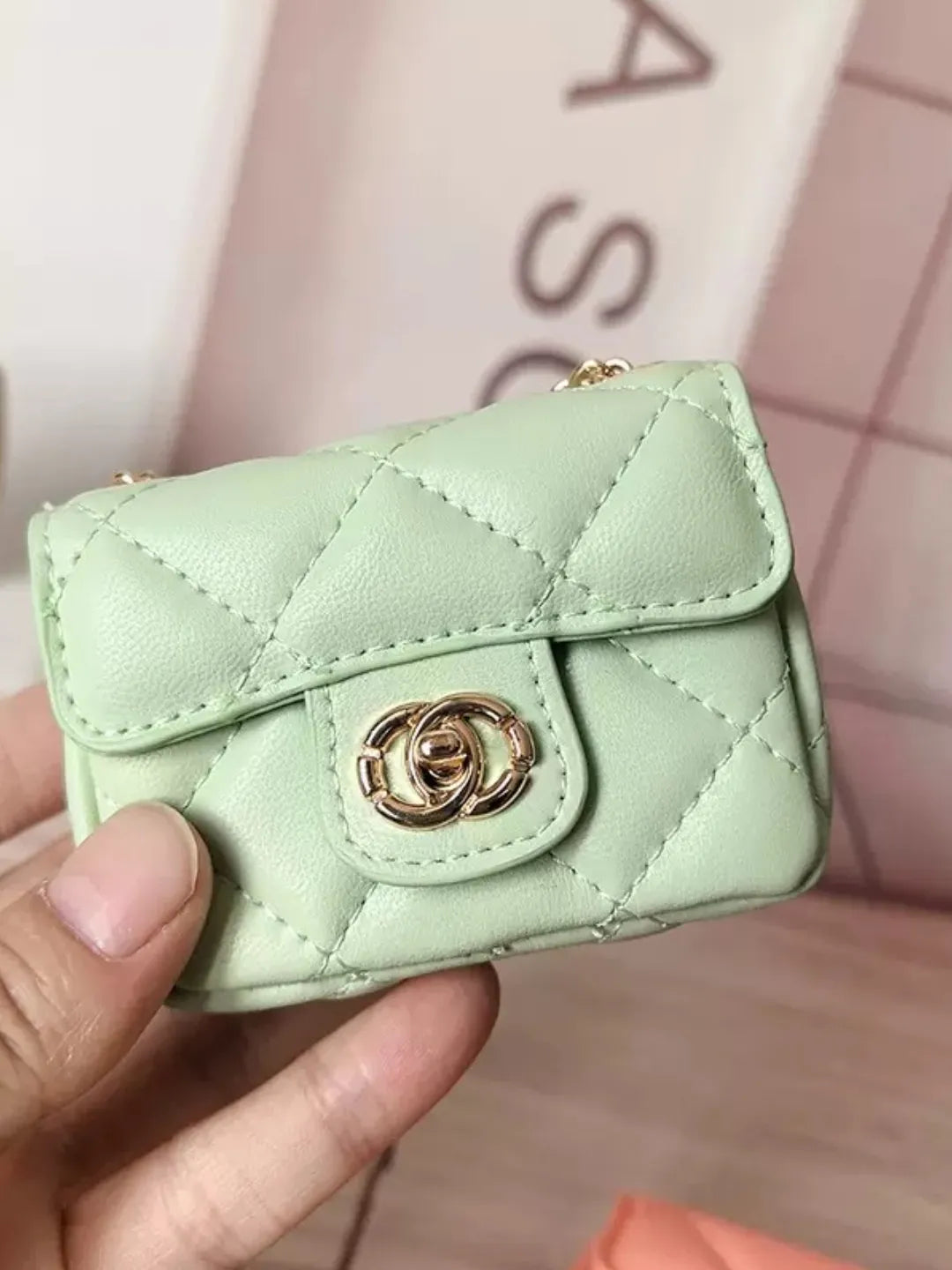 NOIR CHAIN MINI BAG