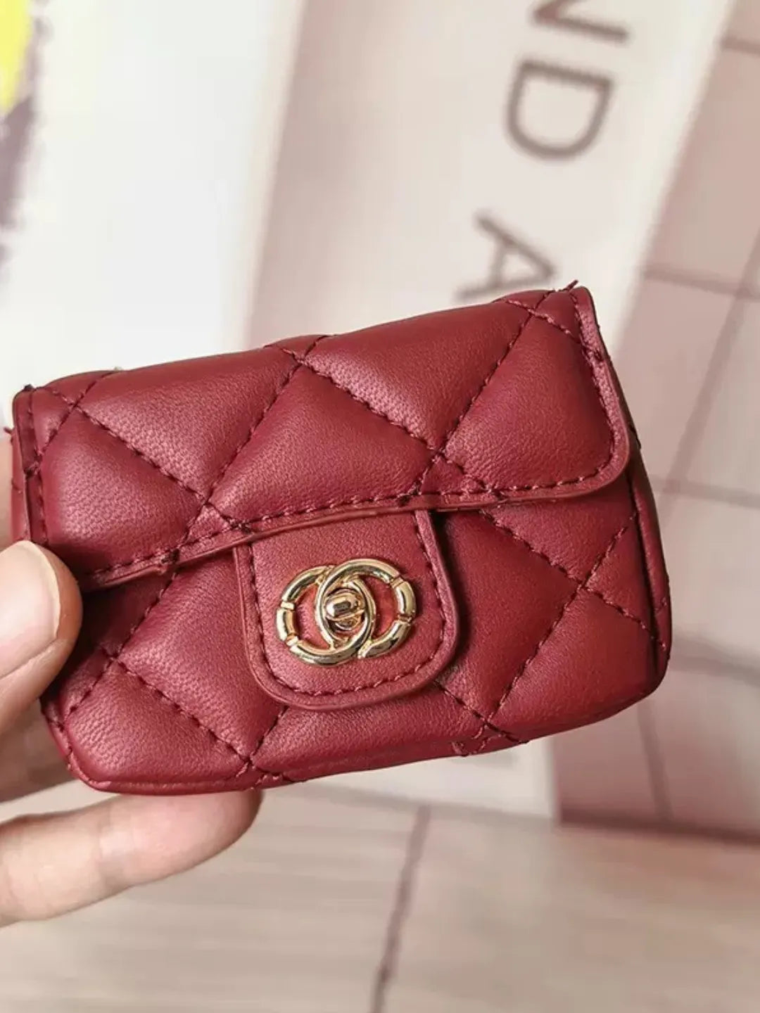 NOIR CHAIN MINI BAG