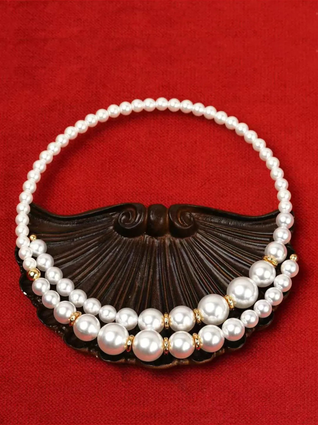 IRREGULAR PEARL NECKLACE