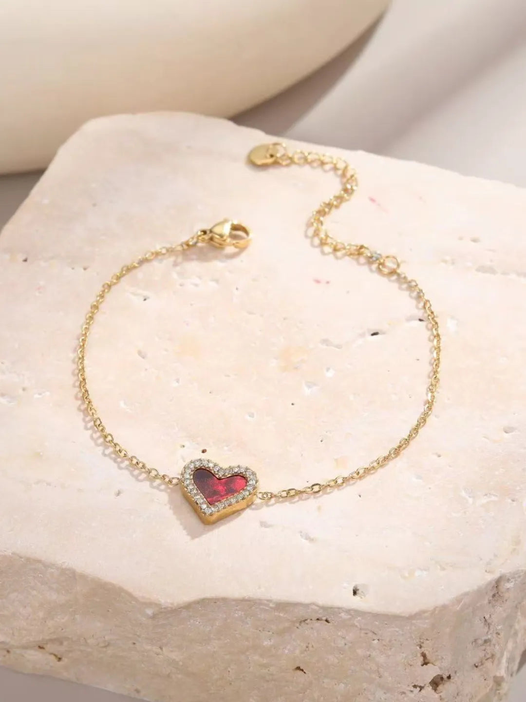 PAVE HEART BRACELET