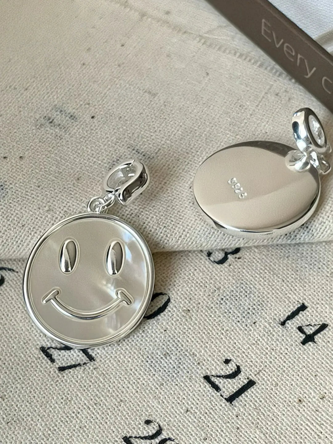 MOP SMILEY PENDANT
