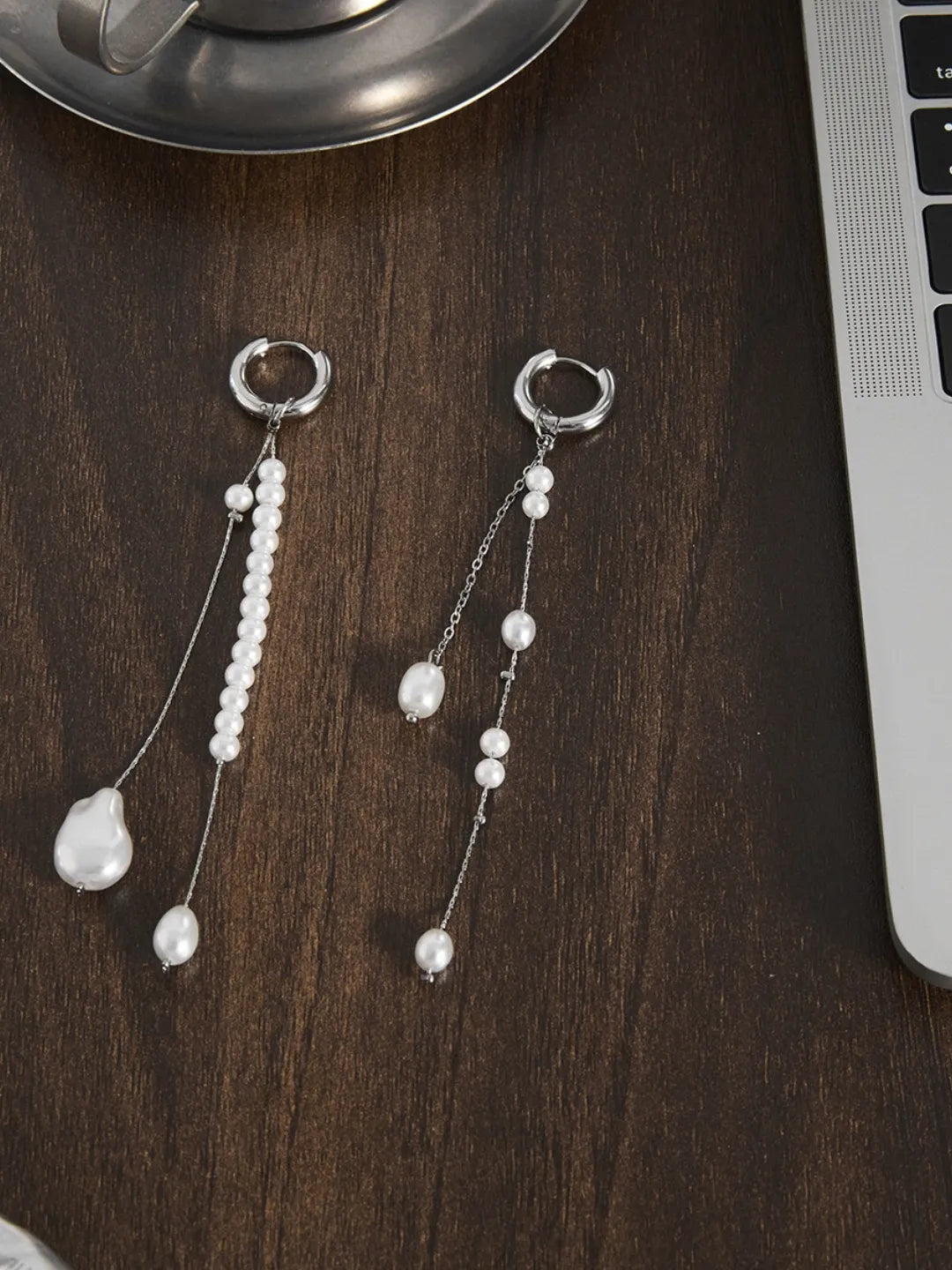 PEARL TASSEL CUFF