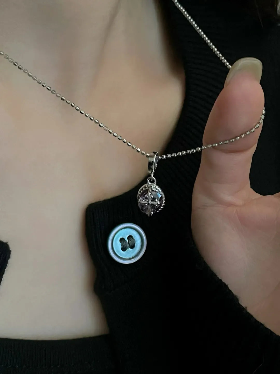 OVAL CROSS PENDANT