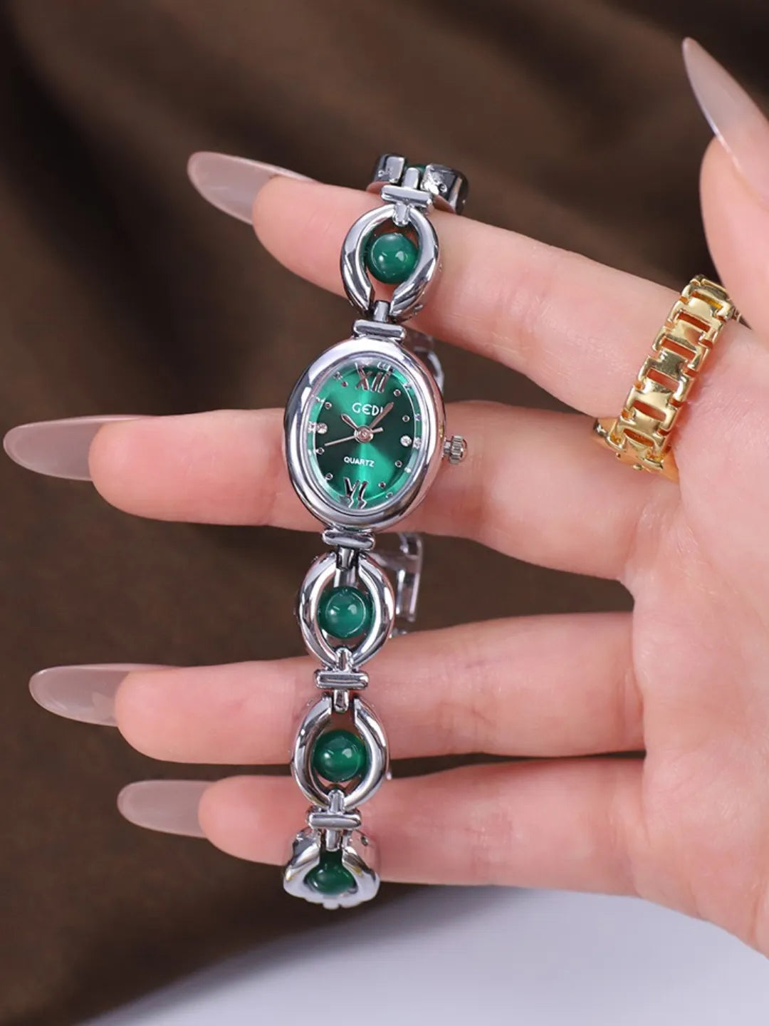 STONE WRIST