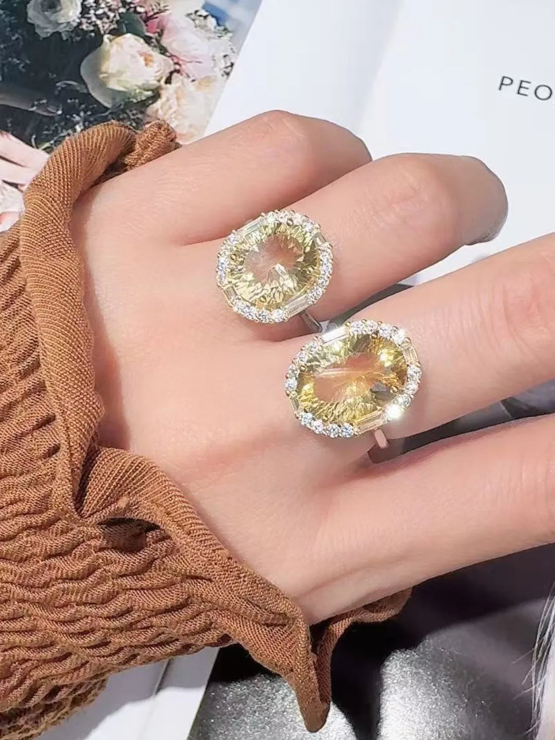 LARGE CRYSTAL SILVER RING