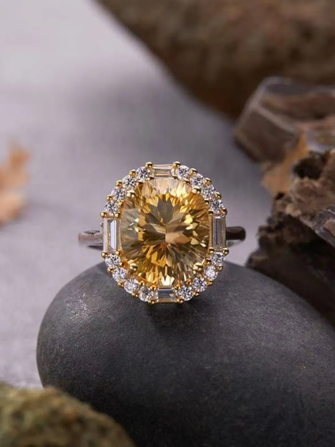 LARGE CRYSTAL SILVER RING
