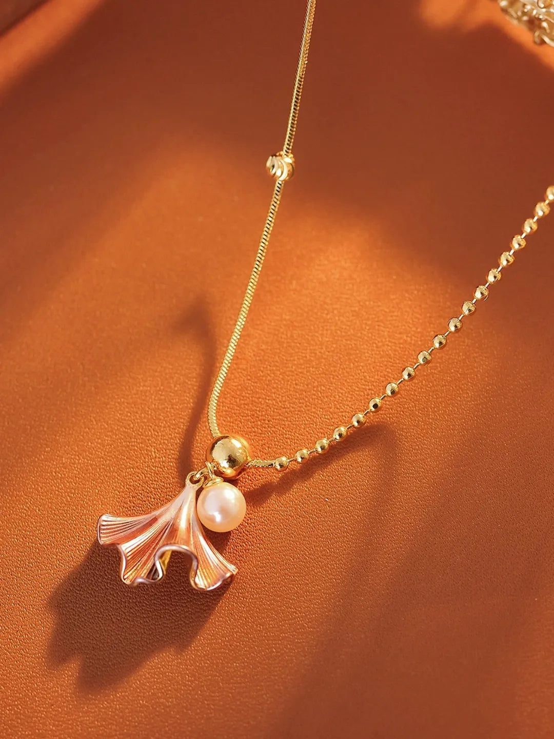 ENAMEL GINKGO PEARL