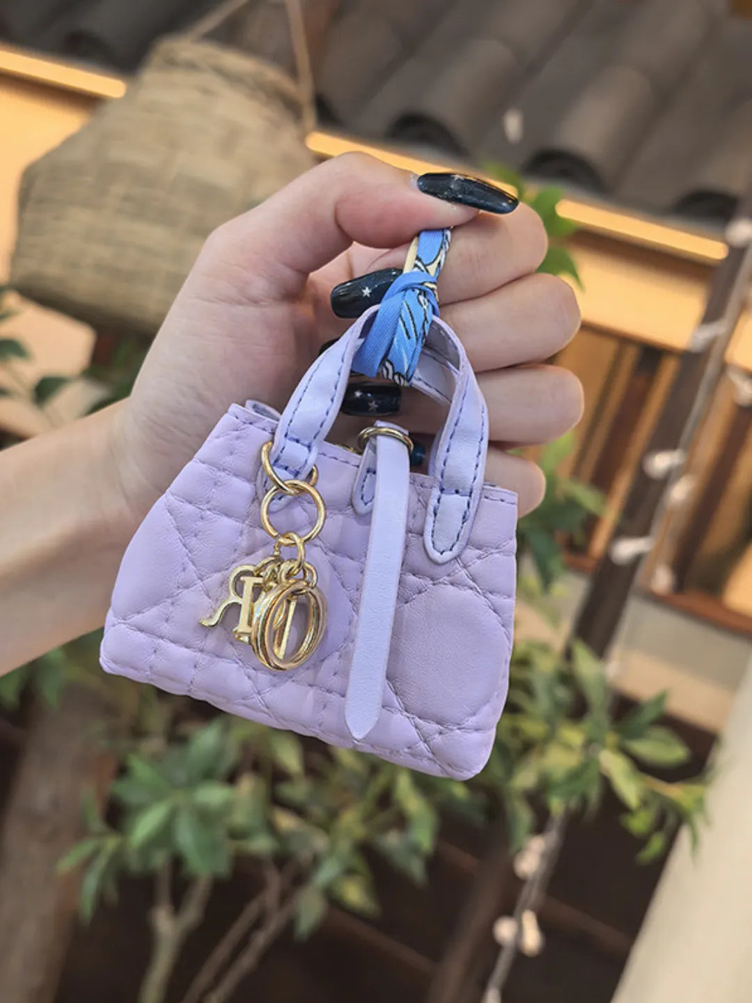 PETITE TOTE CHARM
