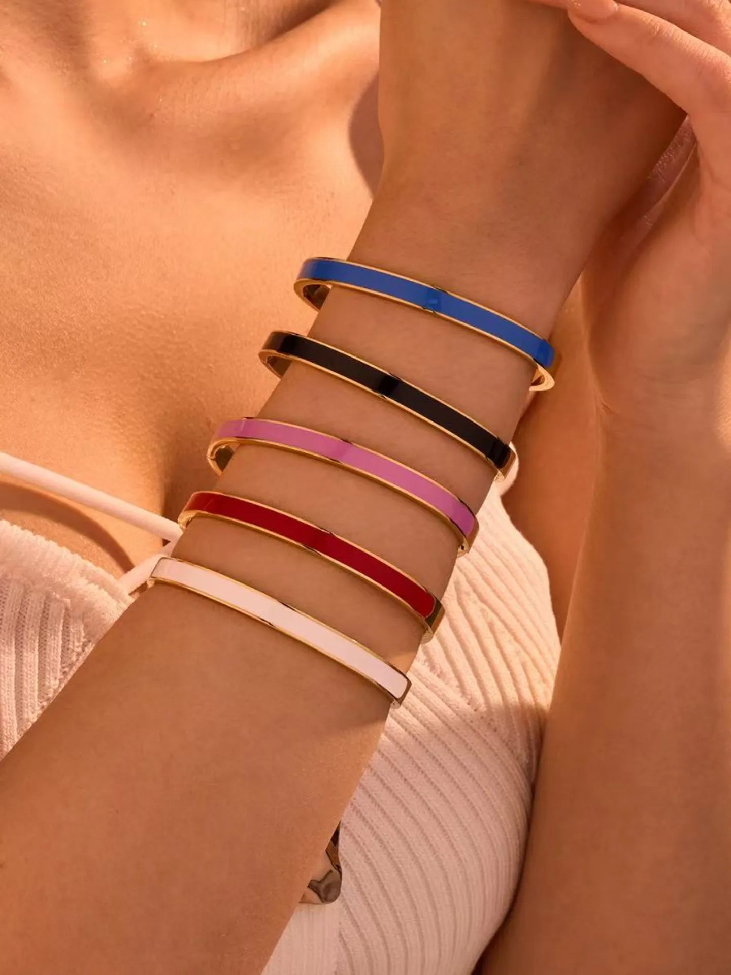MILA ENAMEL CUFF