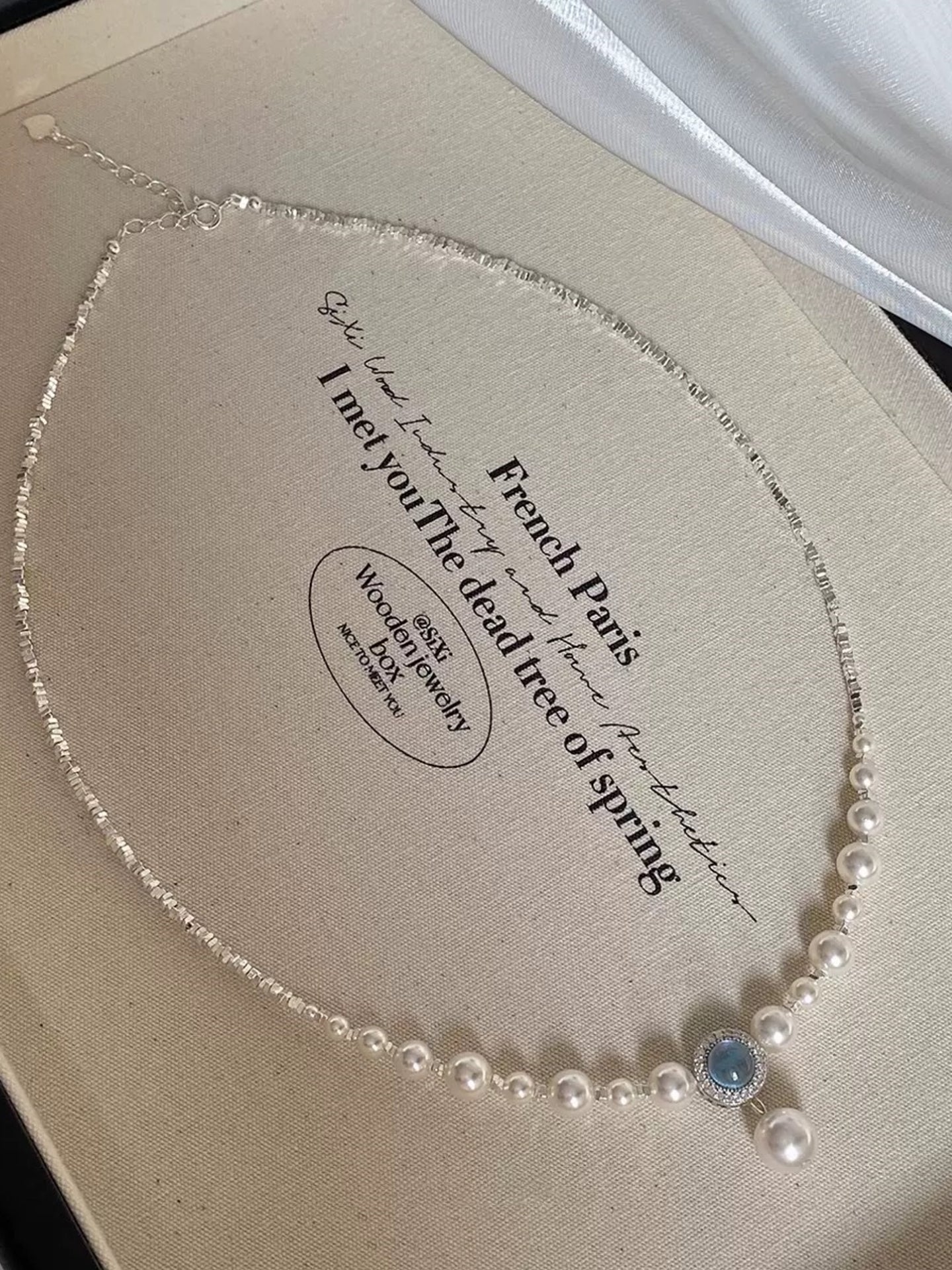 オーシャンズ・ティア・ネックレス