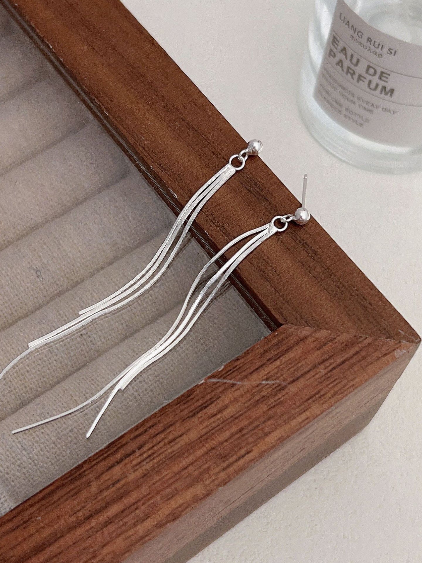 MINIMALIST TASSEL EARRINGS