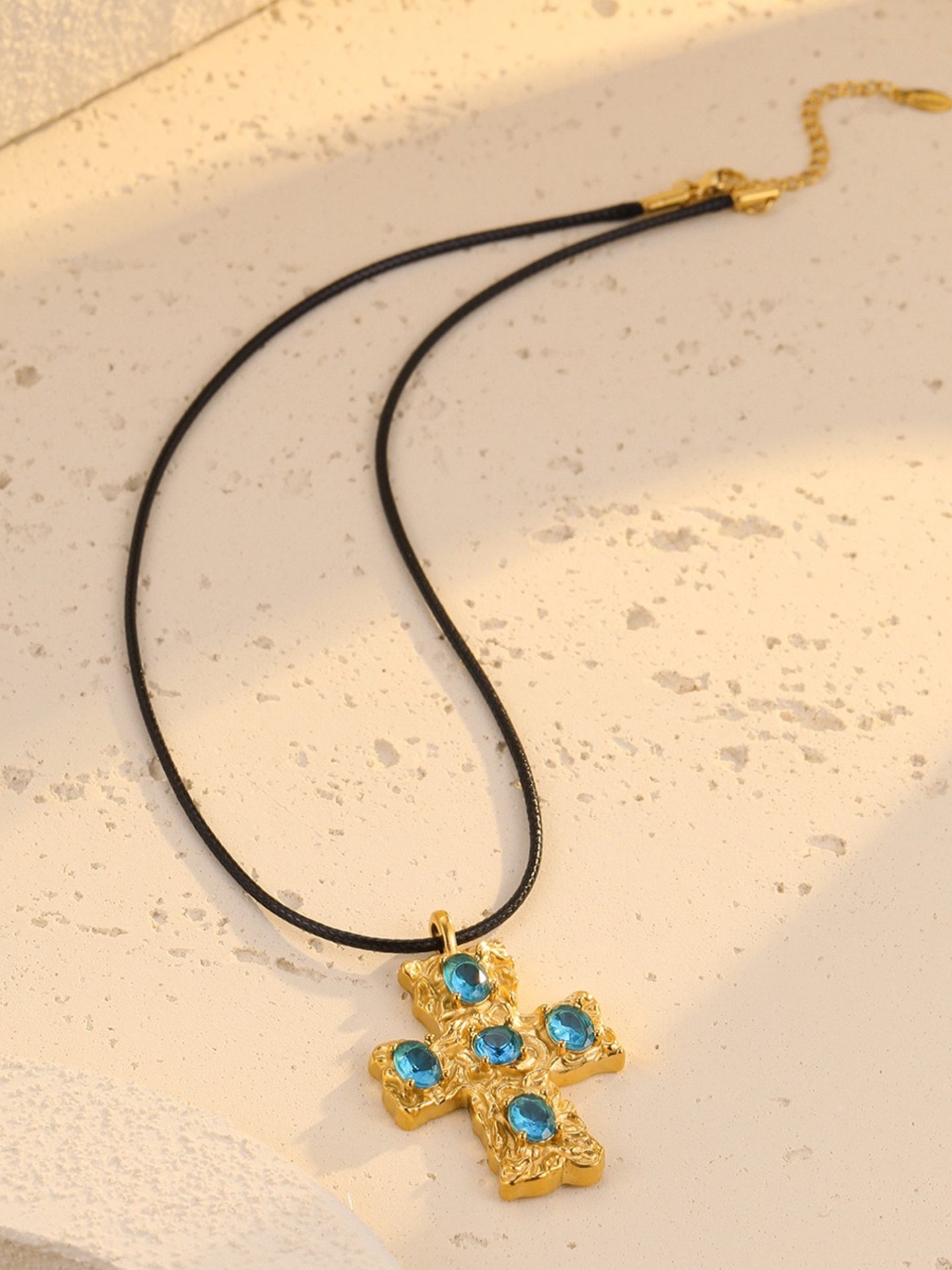 ZIRCON CROSS NECKLACE