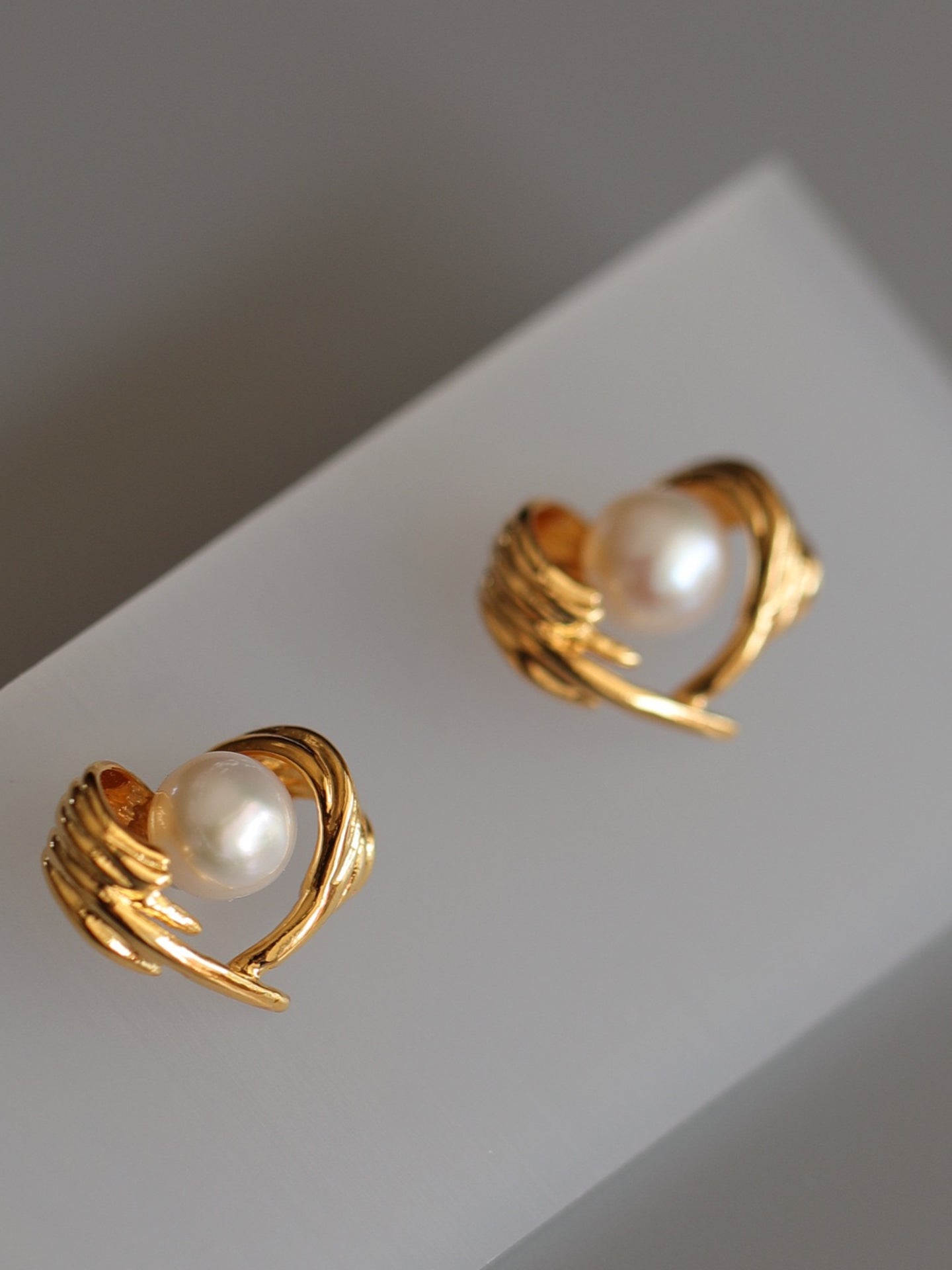 HEART PEARL EARRINGS