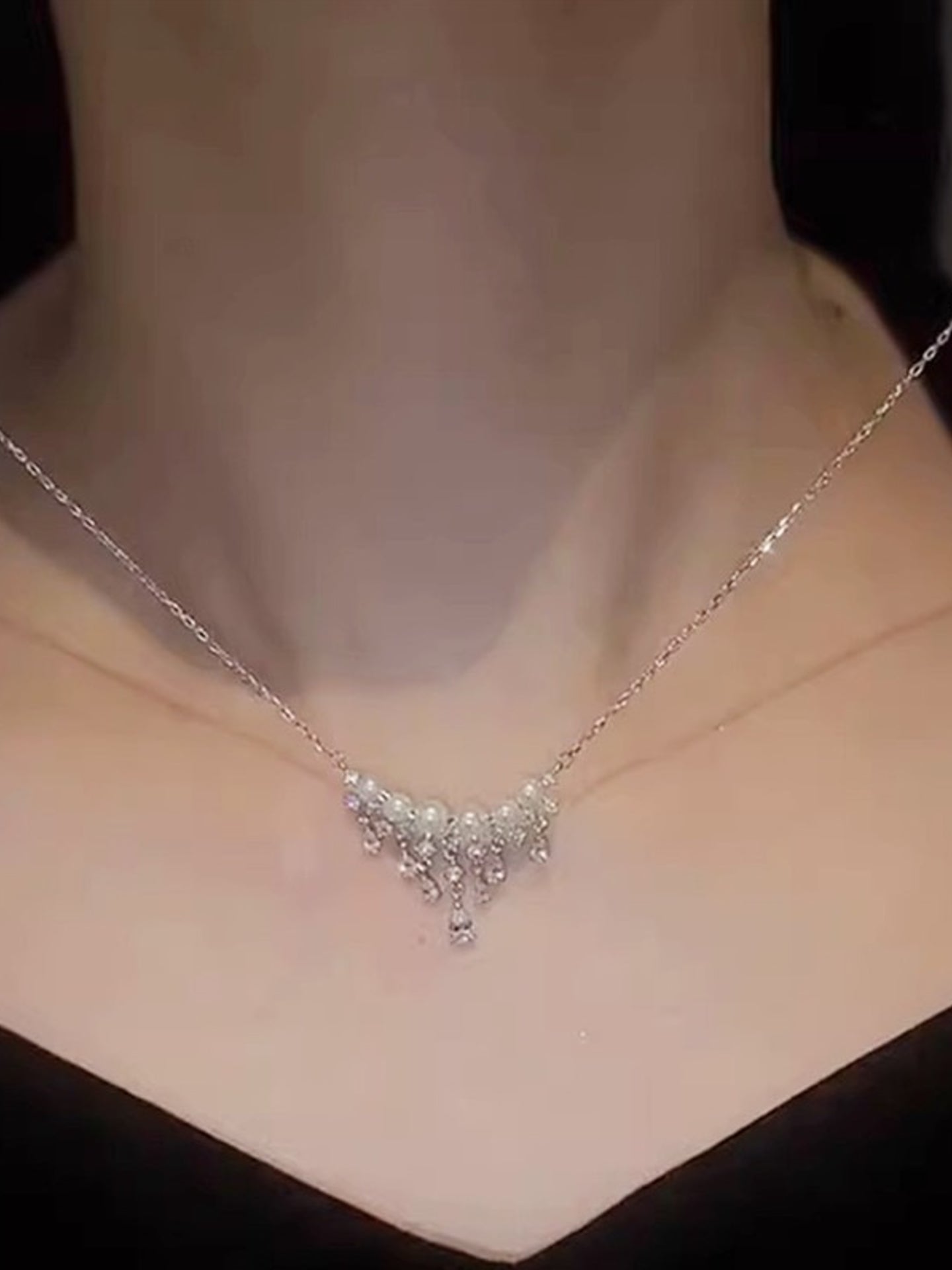 PEARL & ZIRCON NECKLACE