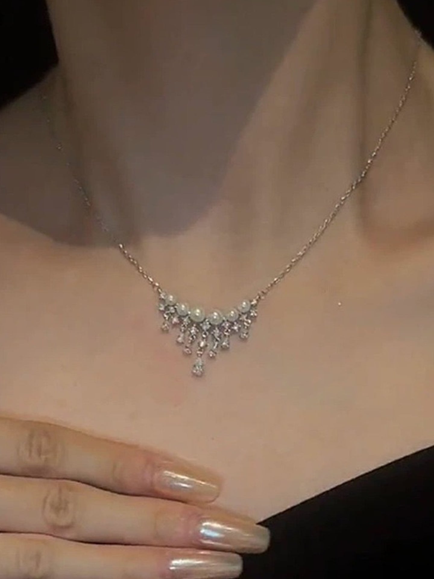 PEARL & ZIRCON NECKLACE