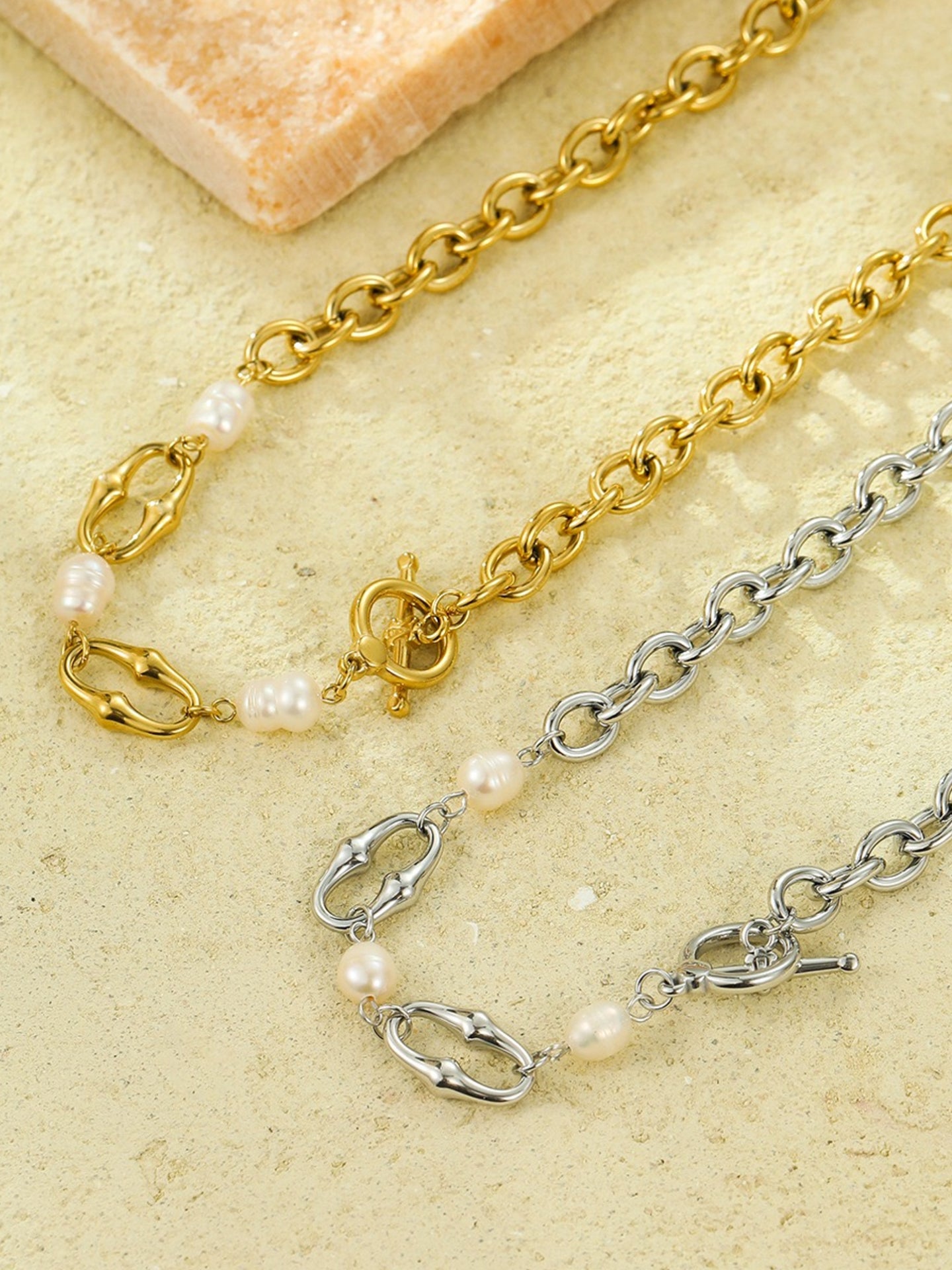 T BAR PEARL SET