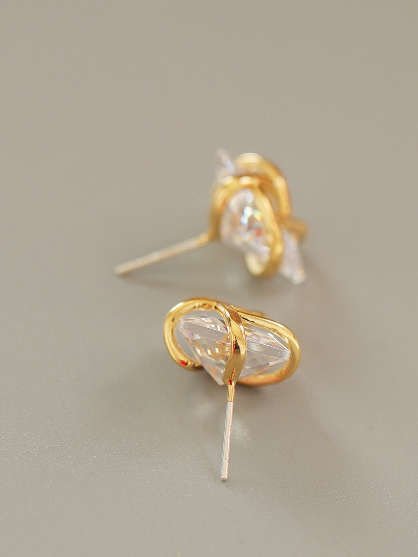 LINE ZIRCON EARRINGS