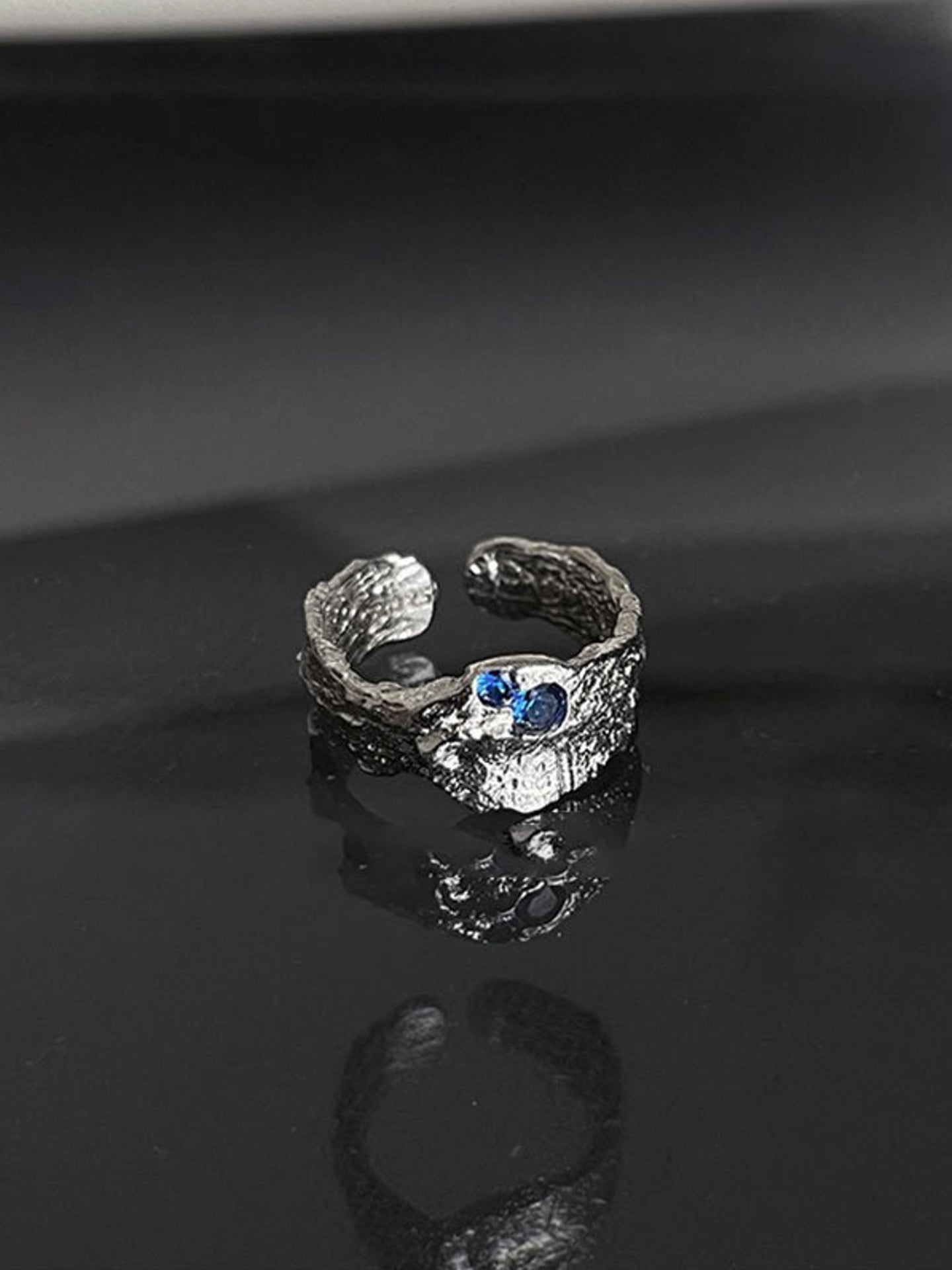 MOLTEN ZIRCON RING