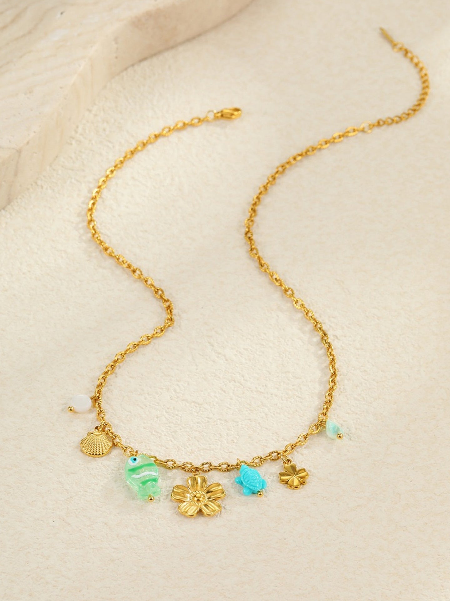 DOPAMINE OCEAN NECKLACE