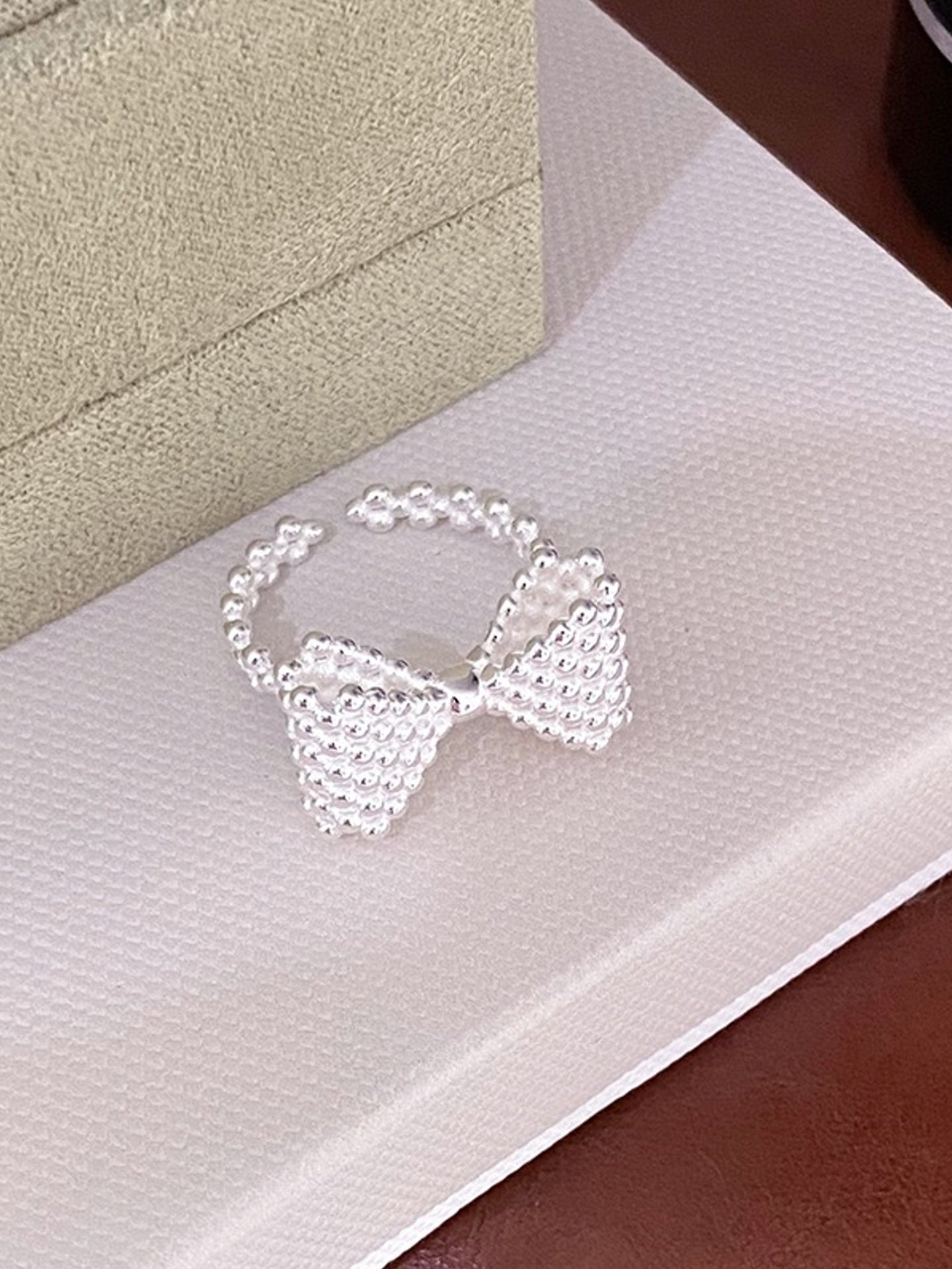SPARKLE KNOT RING