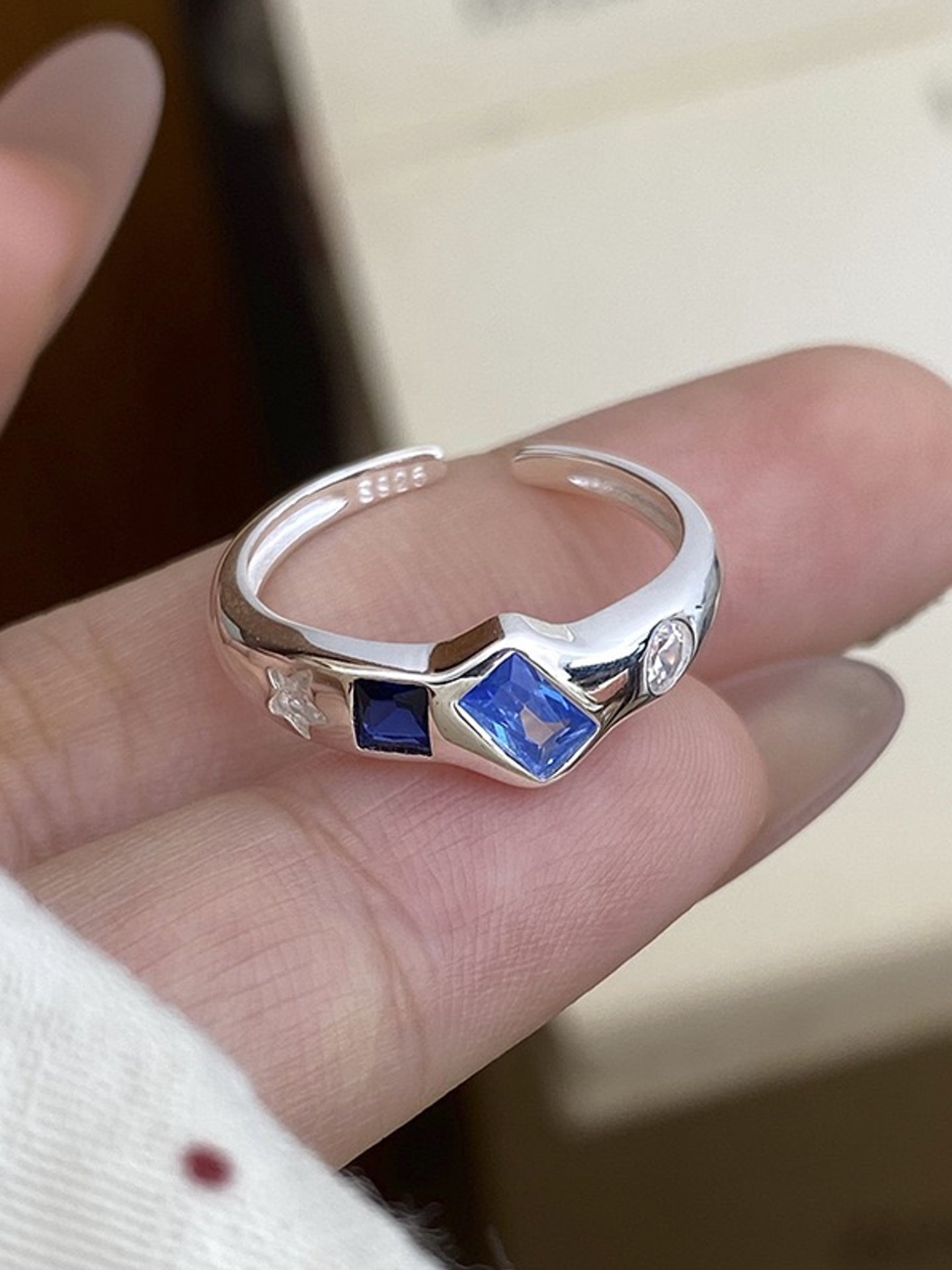 BLUE ZIRCON RING