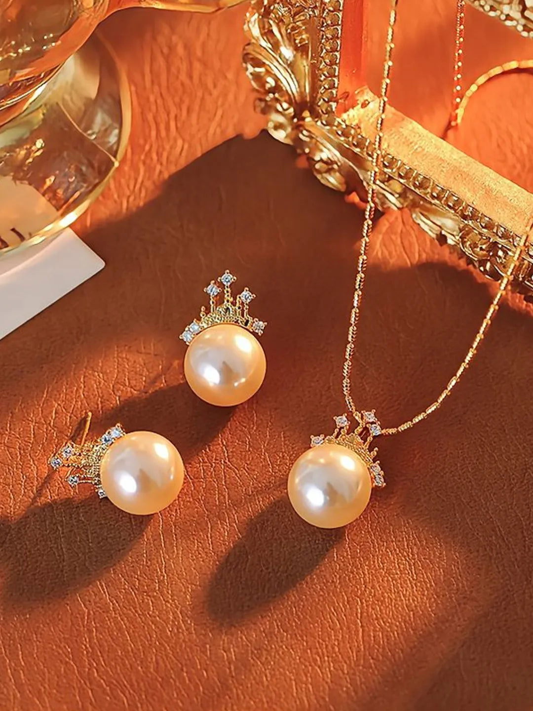 CROWN PEARL SET