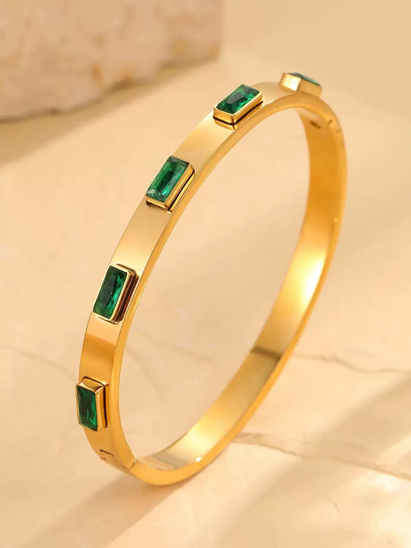 ZIRCON BANGLE