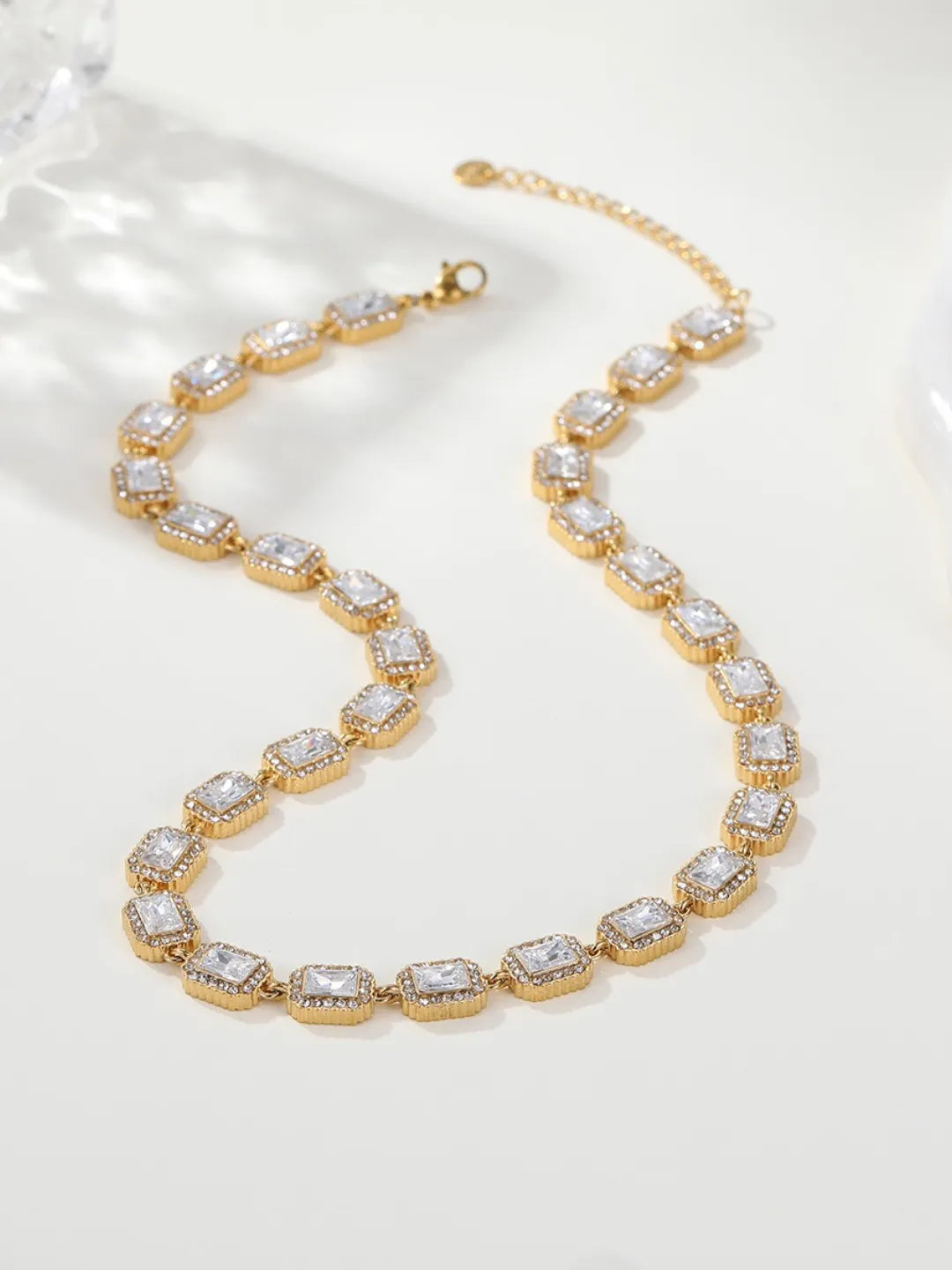 GILDED FACET NECKLACE